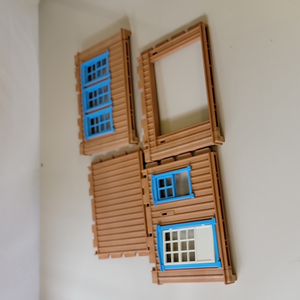 Random Playmobil walls